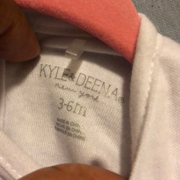 White and pink tutu onesie - Picture 4 of 4